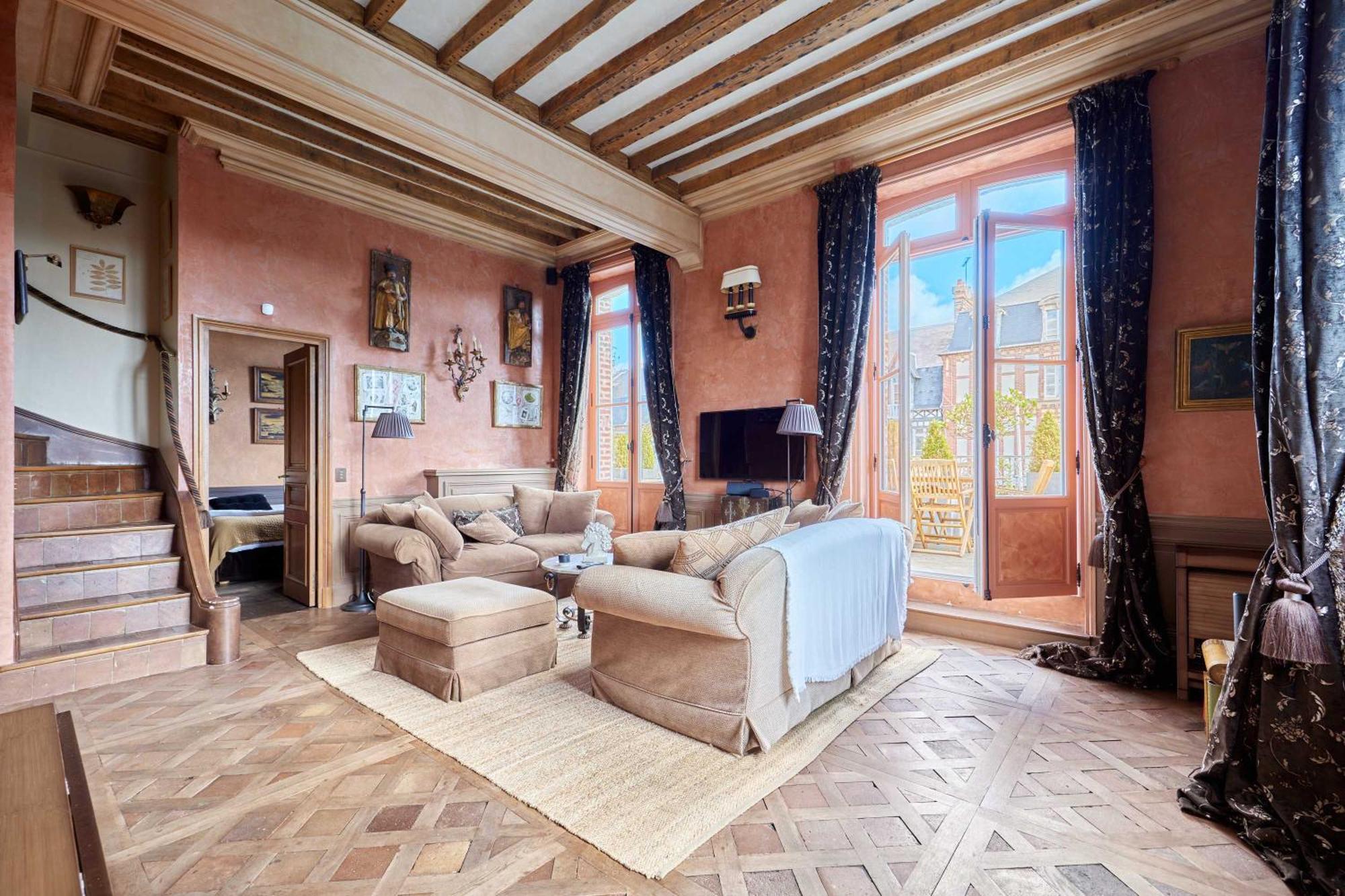 Luxurious 4 Bedroom Duplex, 200M From Place Morny Deauville Eksteriør bilde